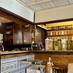 SOMA - 店内(厨房サイド)