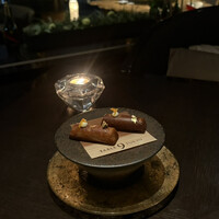 DINING & BAR TABLE 9 TOKYO - 