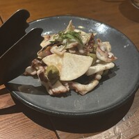 ピッツェリア&トラットリア ゴンゾ 目黒店 - タコとカブのマリネ