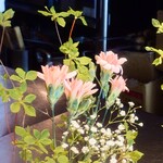 食堂わた - こちらにも肌理細やかな技が活かされています。