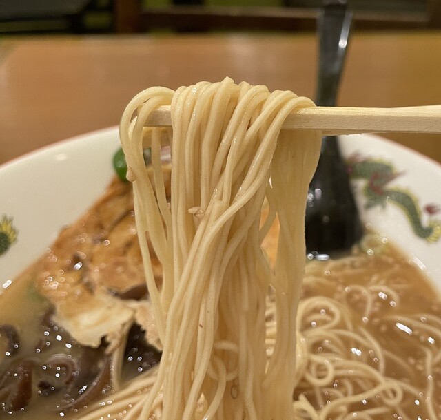 麺の章 九州 とりとん - 立川南/ラーメン | 食べログ