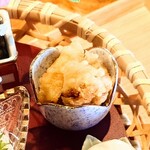 食堂わた - サックサクでジューシーな鶏から。