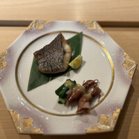 すしの嘉六 - 黒ムツの塩焼き　蛍烏賊