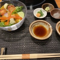 神戸プレジール 本店 - 兵庫県産野菜のフレッシュサラダ　トマトとバジルのドレッシング