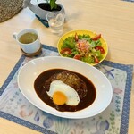 ハワイアン・カフェ ルアナ＆ラナイ - ロコモコ