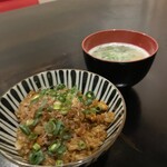 やんばる地鶏や 鶏鳥 - 鶏飯と鶏スープ