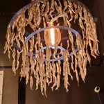 自家製麺 MENSHO TOKYO - 飛魚のシャンデリア？！