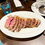 MONDO - 「国産牛サーロインの薪ステーキ」