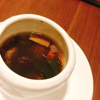 カントニーズ 燕 - 《佛跳牆（ファッテューチョン）》