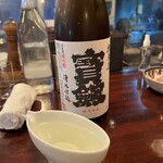 297305958 - 刺身に合うお酒として辛口の呉の酒、宝剣を飲みました。うまい。