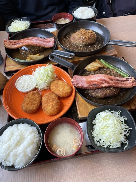 ミスタージョージ 空港店 - 福岡空港/ハンバーグ | 食べログ