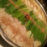 Motsunabe Mizutaki Kiwami - 極の極　白味噌もつ鍋
