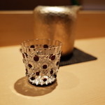 神楽坂 石かわ - 錫の徳利と切子の猪口