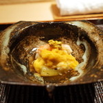 神楽坂 石かわ - 先付 岩手の生雲丹 毛蟹 焼茄子