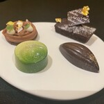 ガストロノミー ジョエル・ロブション - 