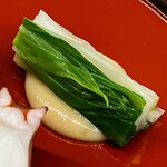 日本料理 久丹 - 春野菜のうるいです。柚子の香りの効いた爽やかな酢味噌でいただきます
