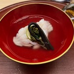 日本料理 久丹 - お椀の中には葛打ちした青森産のアイナメ