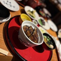 炭焼うな富士 名駅店 - うな丼(小)
