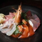 萬清 - 料理写真:海鮮丼