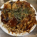 넨린야 에비스초점 - 히로시마식 오코노미야키 고기, 면, 우동 800엔