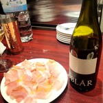 湯島エスターテ 自然派ワインが中心のイタリアン - 