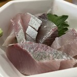 みなと食堂 - 極厚カンパチ　ウマー