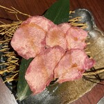 肉匠 牛虎 - 上塩タン