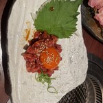 肉匠 牛虎 - 幻のユッケ