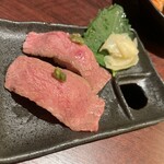 肉匠 牛虎 西中島店 - 大トロ炙り寿司