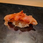 六本木きんめ鮨 - 赤貝