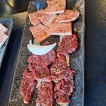 慶州焼肉 - 上ロース、ハラミ