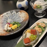 泳ぎとらふぐ活蟹料理 あじ平 曽根崎 - 