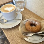 ゆげ焙煎所 - 2025.3.13  カフェ・ラテとドーナツ