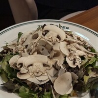 THE UPPER - マッシュルームサラダ