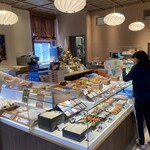 三日月屋 - 店内こんな雰囲気
