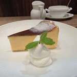 カフェ ファソン 中目黒本店 - バスクチーズケーキ