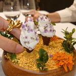 Azurmendi - HONEY AND A THOUSAND FLOWERS