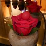 Azurmendi - Rose nectar