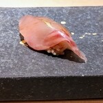 鮨 雅 - ソイの昆布締め♪口当たり歯応え滑らかな弾力で旨し♪