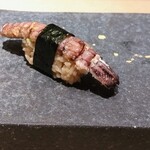 鮨 雅 - ガレージ・・・いや蝦蛄♪右にあるのが新玉のガリ♪