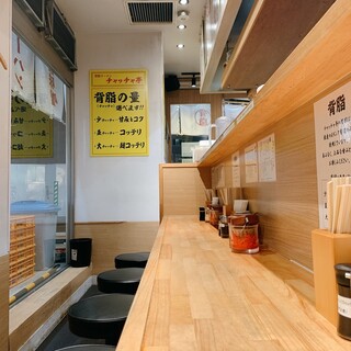 背脂ラーメン チャッチャ亭_2