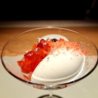 FUSOU - ⚫デザート
                    「ジャージー牛ミルク  苺  トンガ豆」