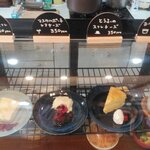 こにわカフェ - ケーキなどのデザートコーナー