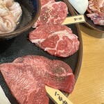 焼肉処 まるます家 - 