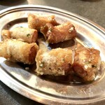 マメタク - ソーセージワンタン巻き〜ガーリックバター〜