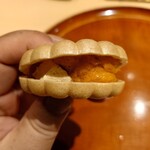 銀座 しのはら - フォアグラとあんぽ柿の最中