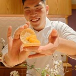 銀座 しのはら - フォアグラとあんぽ柿の最中