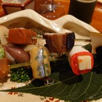 銀座 しのはら - （花見串二）独活と唐墨、昆布〆した細魚の黄身鮨、黄檗（おうばく）豆腐のコンテ巻、煮蛤の錦糸巻