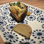 音波 - 鰆と菜の花のけんちん焼き、手前は大根の漬物(いぶりがっこかなぁ)