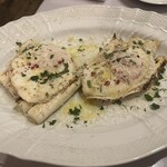 アンティカ オステリア カルネヤ - フランス産ホワイトアスパラ炭火焼き　半熟卵のせ